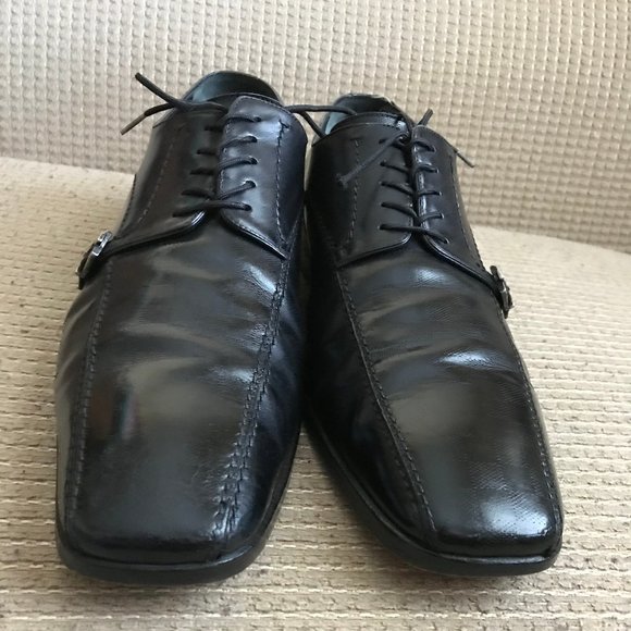 Louis Vuitton Men's Black Shoes - Picture 8 of 15